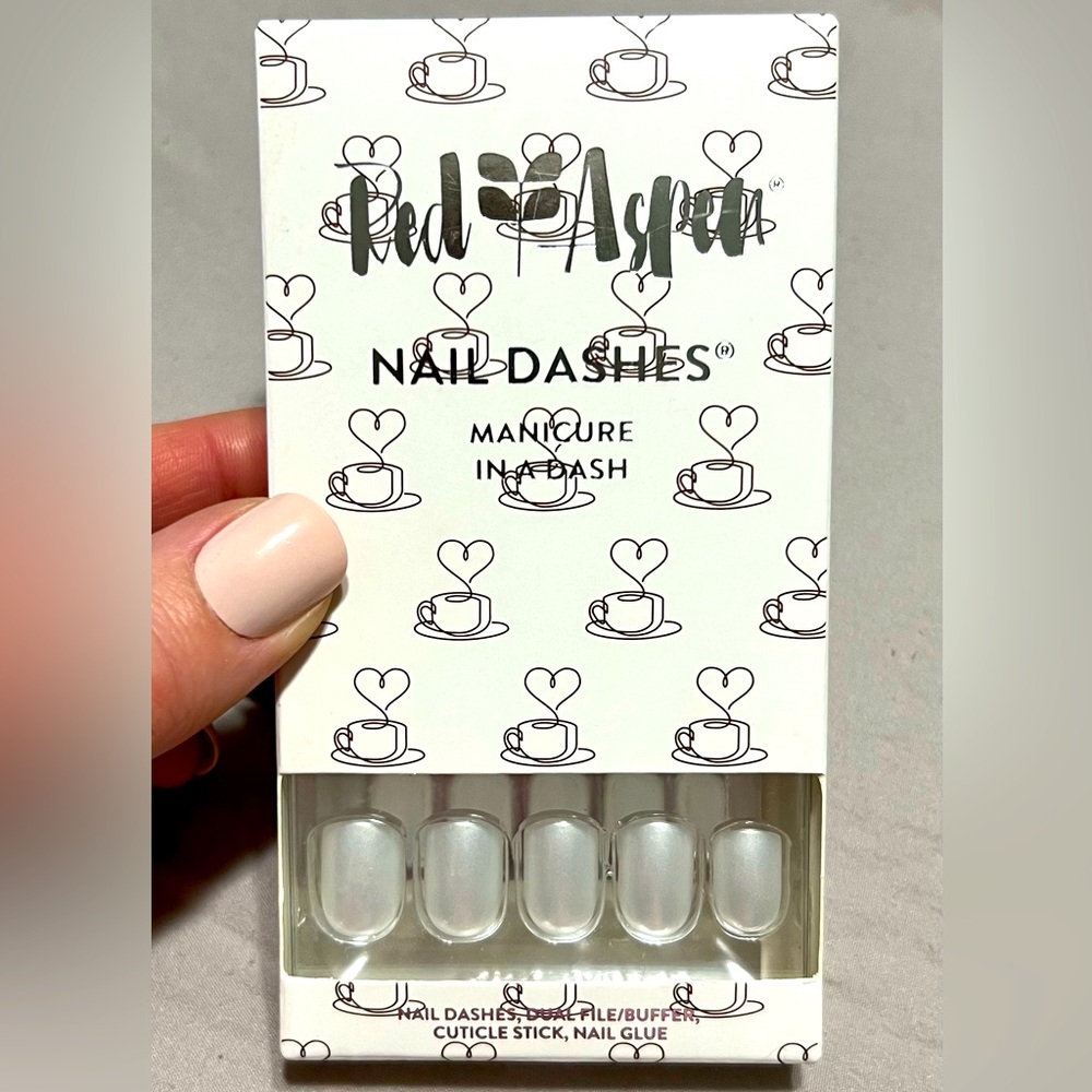 Red aspen nails